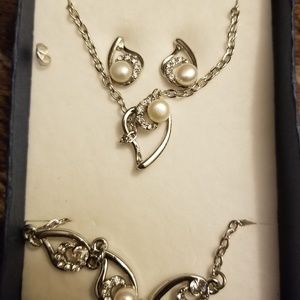 Jewelry set, faux pearl & diamonds
